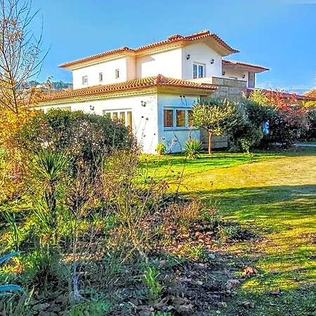 Bed & Breakfast Casa Vale Do Rio Ovil 3*
