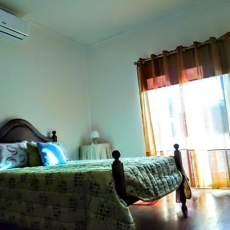 Bed & Breakfast Casa Vale Do Rio Ovil
