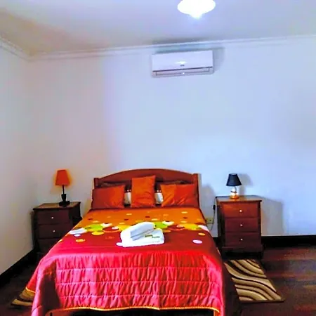 Bed & Breakfast Casa Vale Do Rio Ovil
