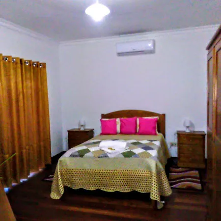 Bed & Breakfast Casa Vale Do Rio Ovil *
