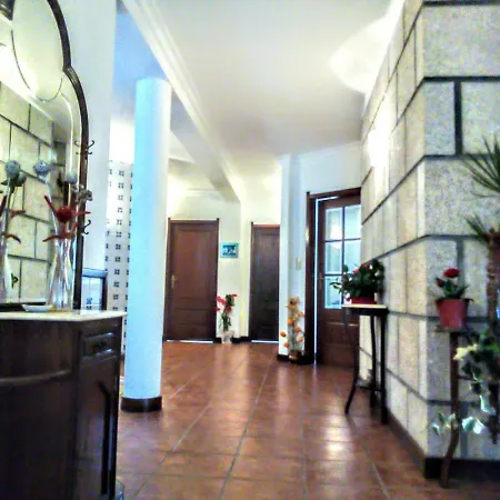 Casa Vale Do Rio Ovil Bed & Breakfast *