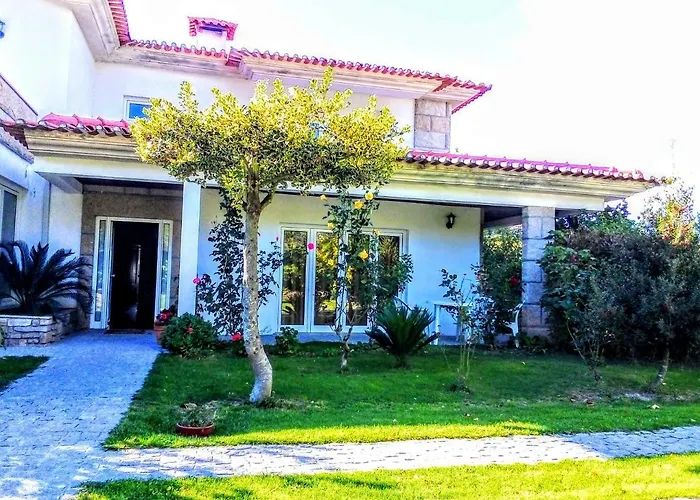 Casa Vale Do Rio Ovil Bed & Breakfast