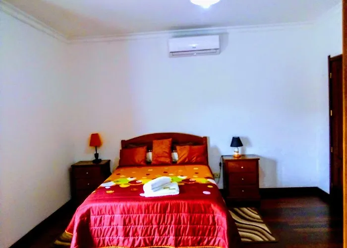 Bed & Breakfast Casa Vale Do Rio Ovil 3*