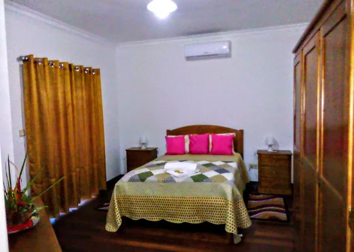 Bed & Breakfast Casa Vale Do Rio Ovil 3*