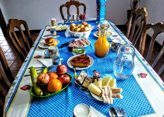 Bed & Breakfast Casa Vale Do Rio Ovil